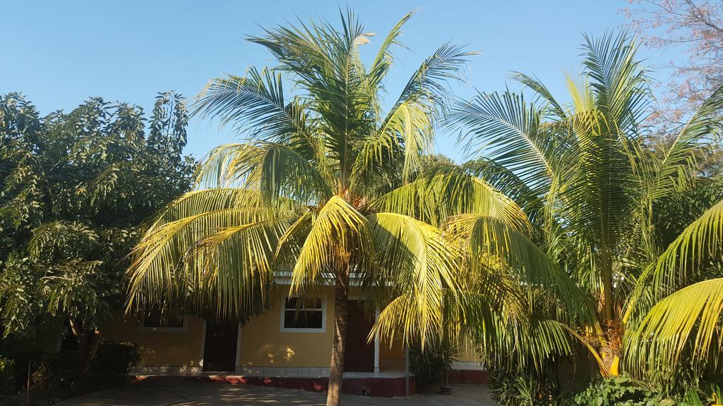 Hotel La Arboleda Managua Exterior photo