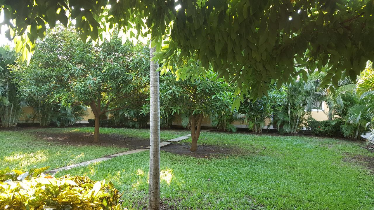 Hotel La Arboleda Managua Exterior photo