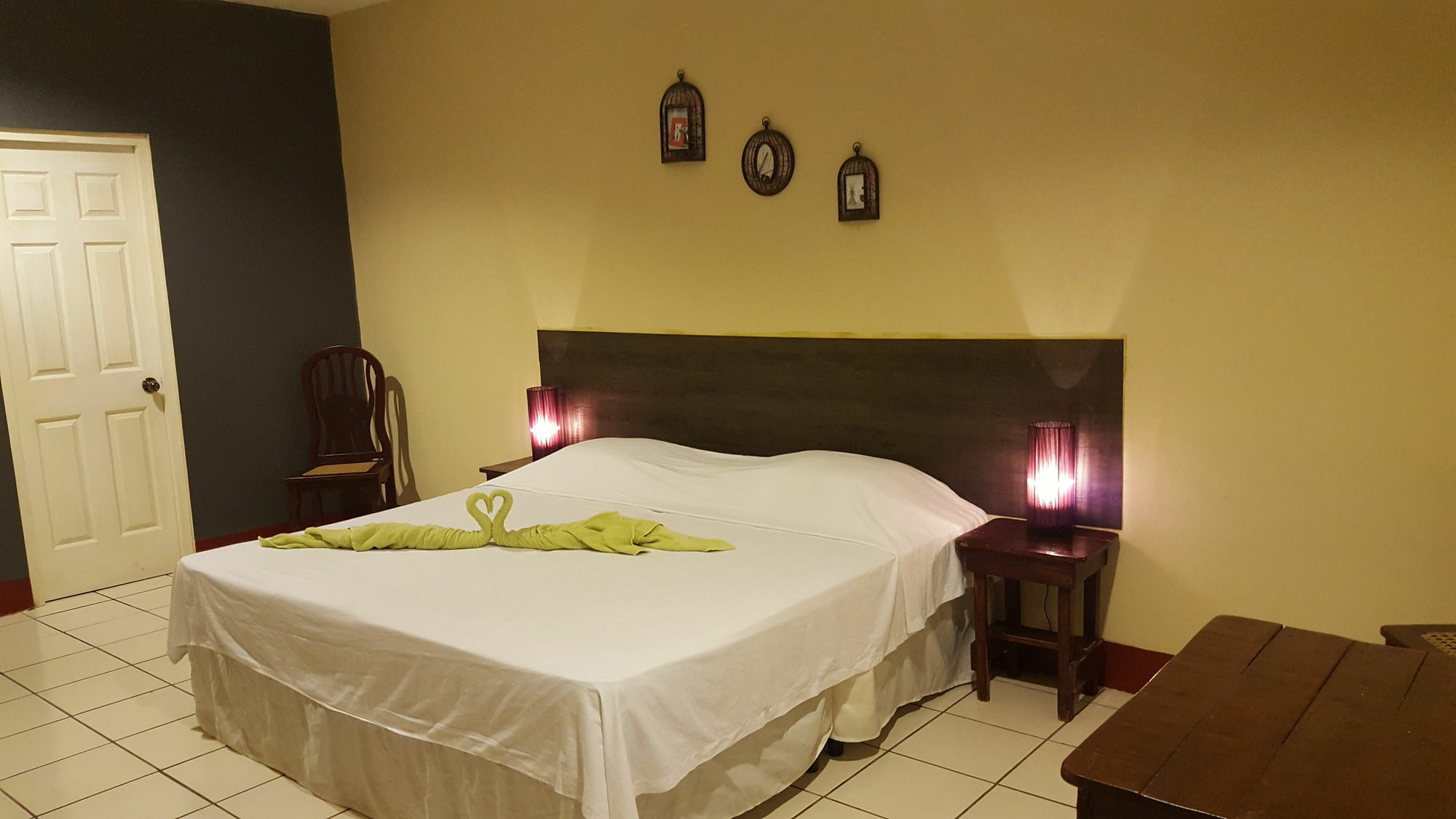 Hotel La Arboleda Managua Exterior photo